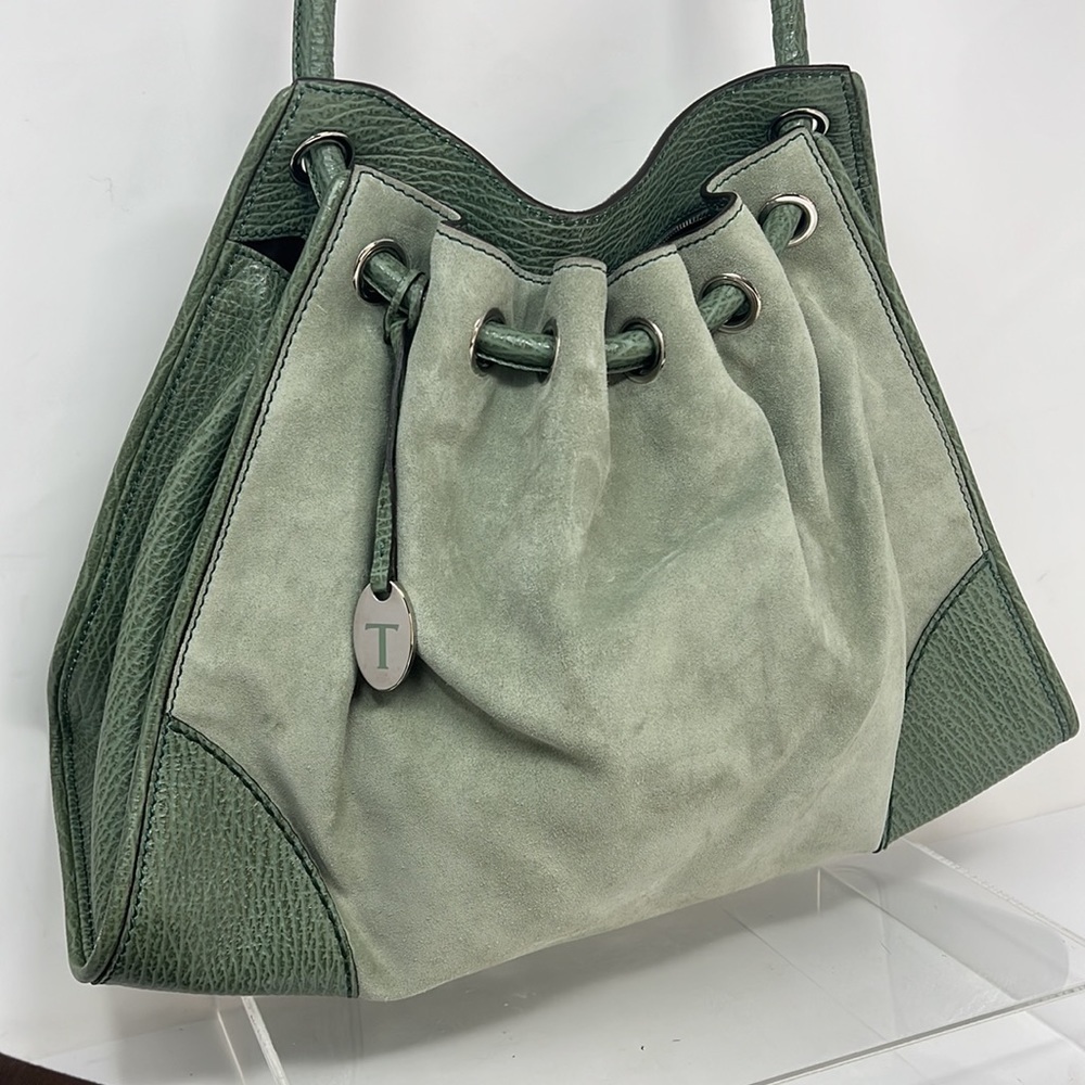 Tod’s Suede and Pebbled Leather Flat Back Shoulder Bag - Picture 4 of 13